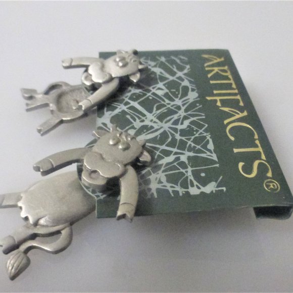 Artifacts PEWTER COW EARRINGS Movable Body Pierced Earrings Cow Collection Moo - Picture 2 of 6